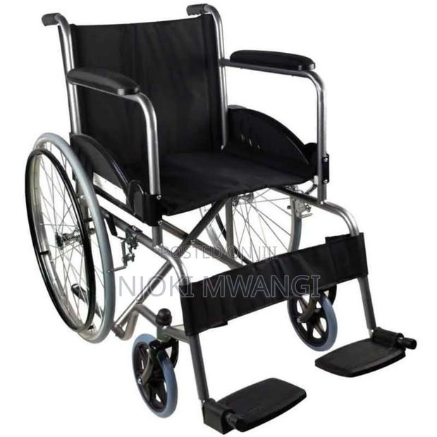 Standard Wheelchair - thumbnail 2