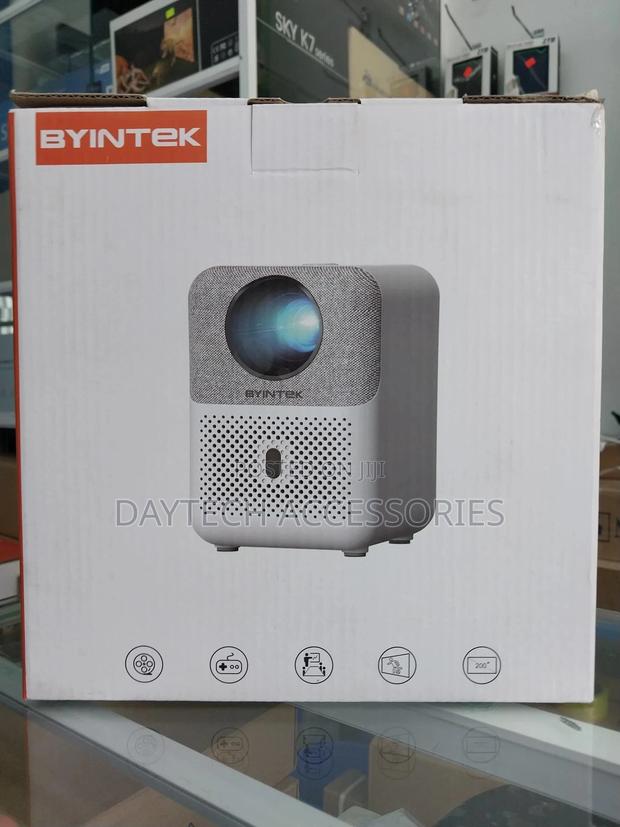 Byintek Love U4 Smart Mini Projector (Android) - main view