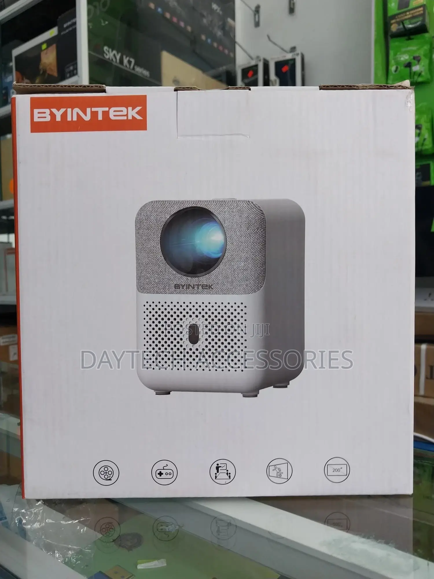 Byintek Love U4 Smart Mini Projector (Android)