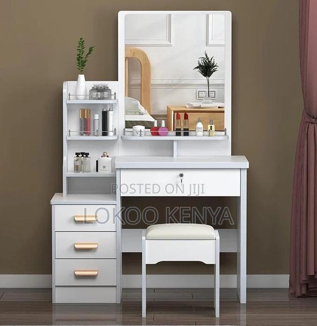 Dresser; Wooden Unlighted Sliding Mirror Make Up Dressing Table