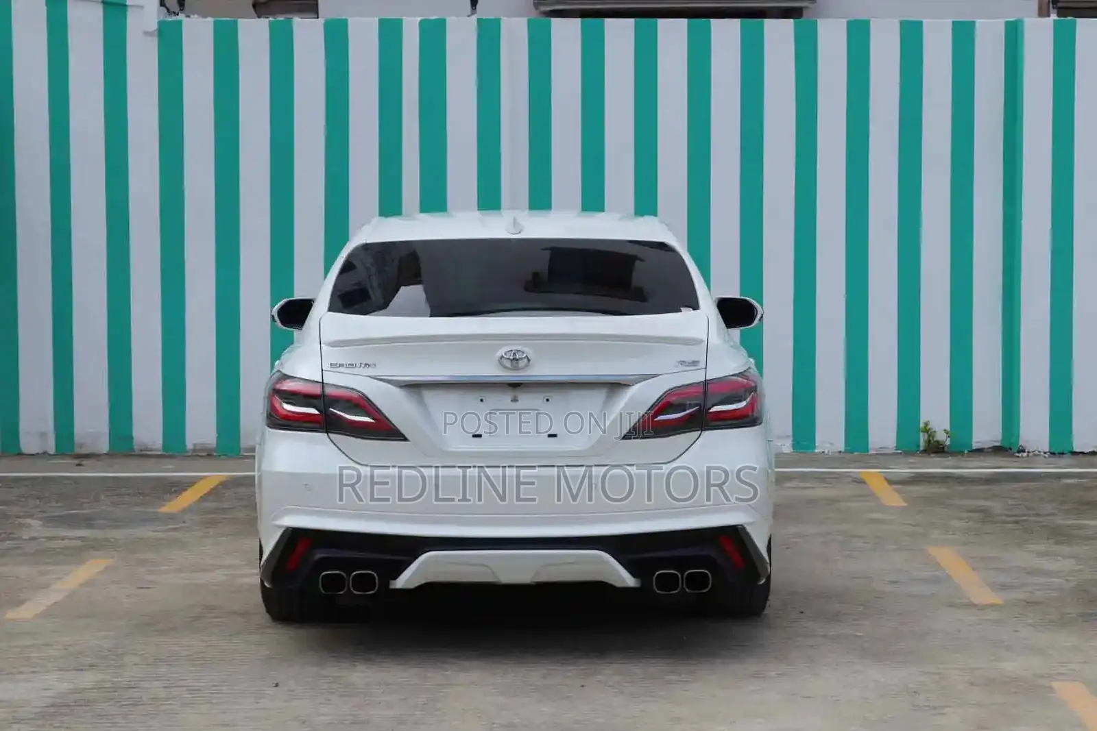 Toyota Crown 2018 White