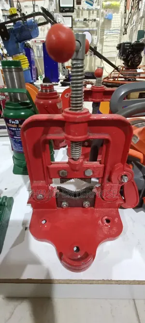 Pipe Vice Machine