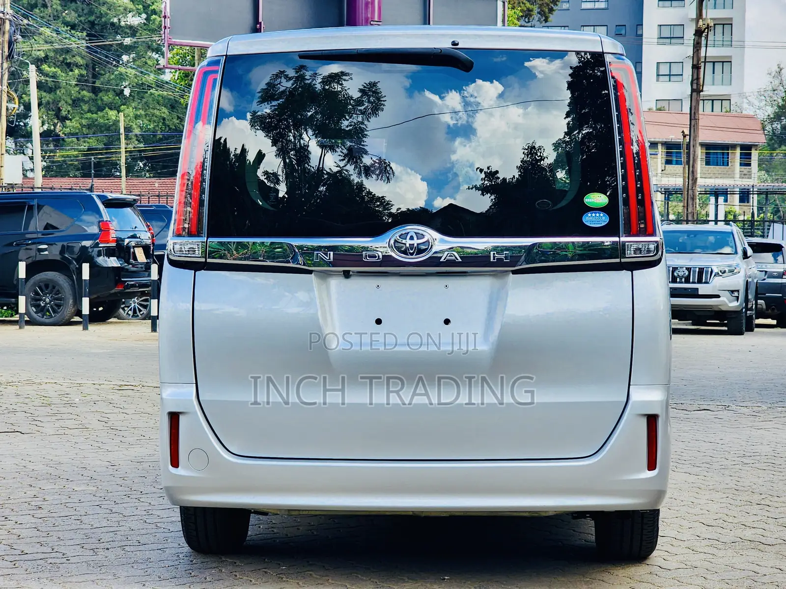 Toyota Noah 2.0 FWD (8 Seater) 2018 Silver