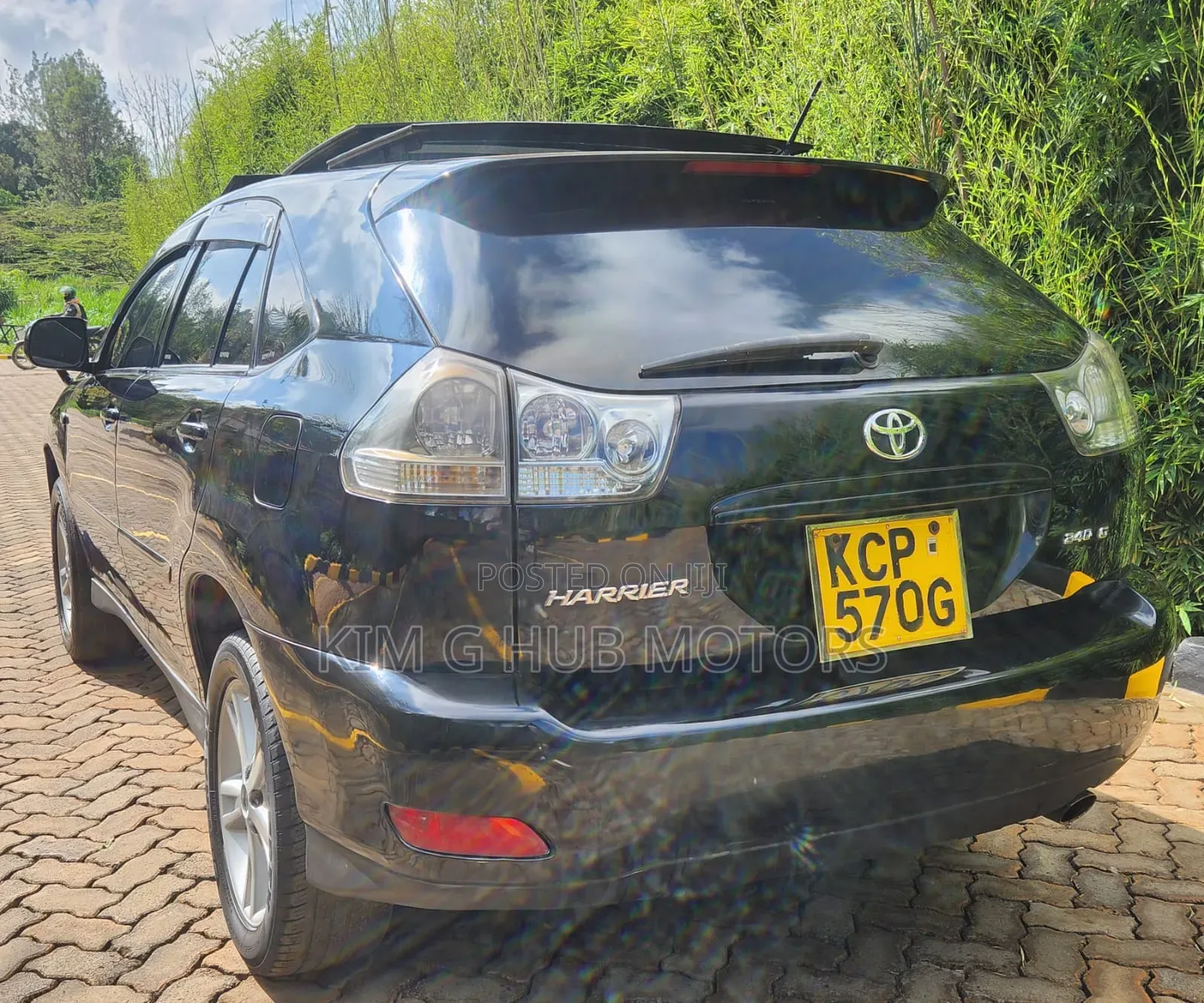 Toyota Harrier 2.4 2010 Black