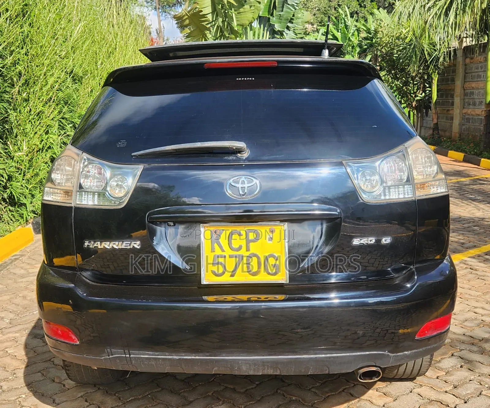 Toyota Harrier 2.4 2010 Black