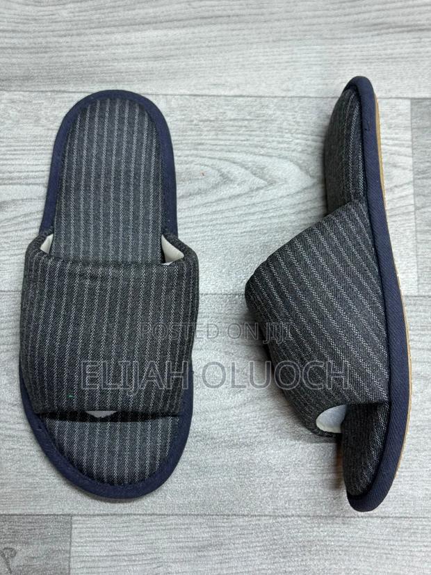 Warm Indoor Quality Sandals - thumbnail 3