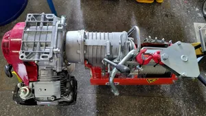Commercial 1tonne Concrete Hoist Machine With 2 Buckets and Stand