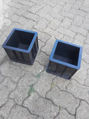 Durable Plastic Test Cube Moulds