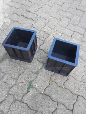 Durable Plastic Test Cube Moulds