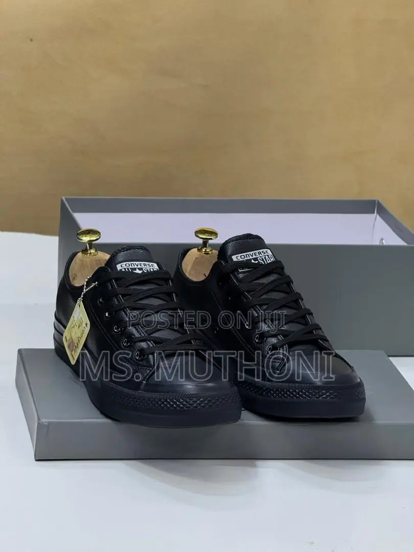 Unisex Quality Conv€Rse Leather Sizes (36/37/38/39/40/41/42/43)