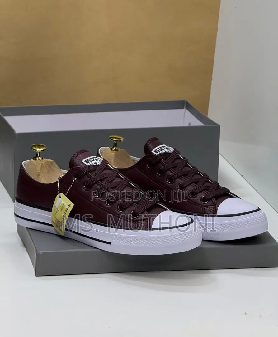 Unisex Quality Conv€Rse Leather Sizes (36/37/38/39/40/41/42/43)