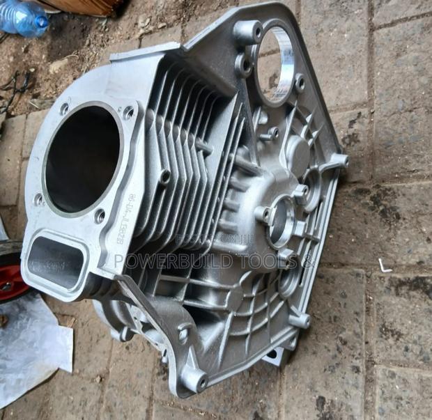 Single-cylinder Air-cooled Diesel Engine Crankcase Cover - thumbnail 3