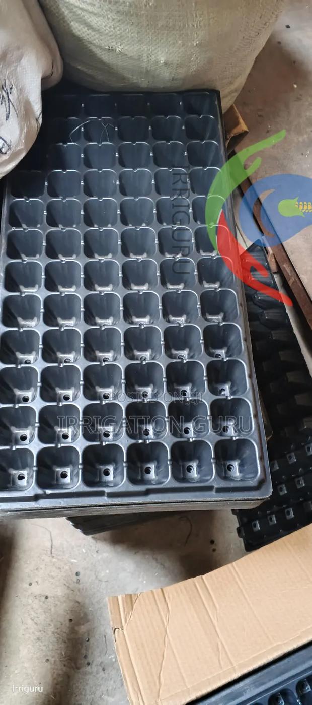 Seeding Tray 72holes - main view