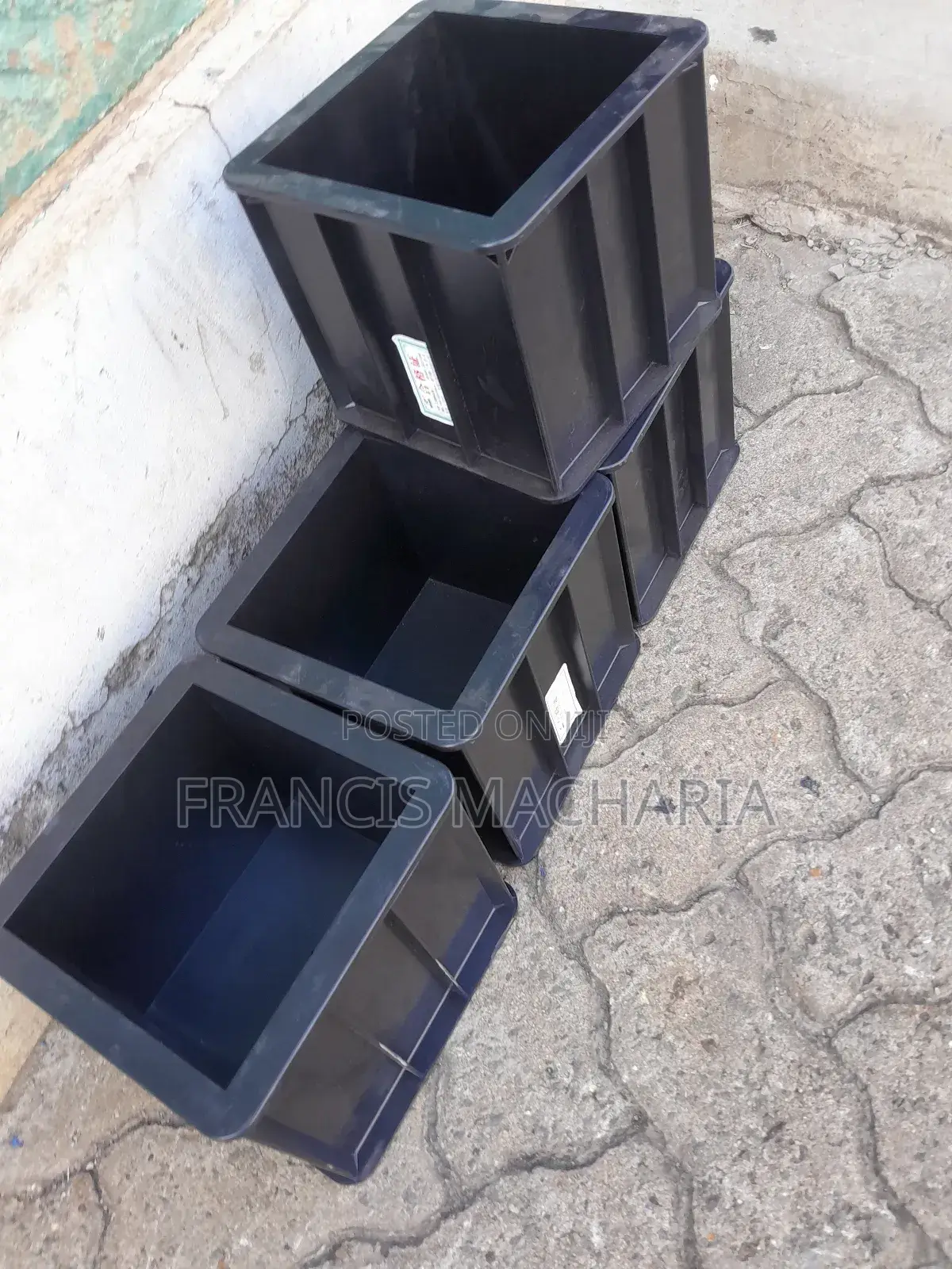 Testing Cubes Moulds (Concrete)