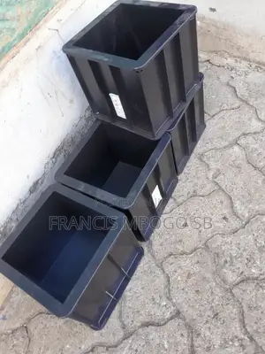 Testing Cubes Moulds (Concrete)
