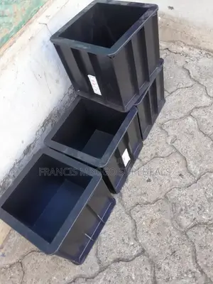 Testing Cubes Moulds (Concrete)