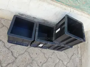Testing Cubes Moulds (Concrete)