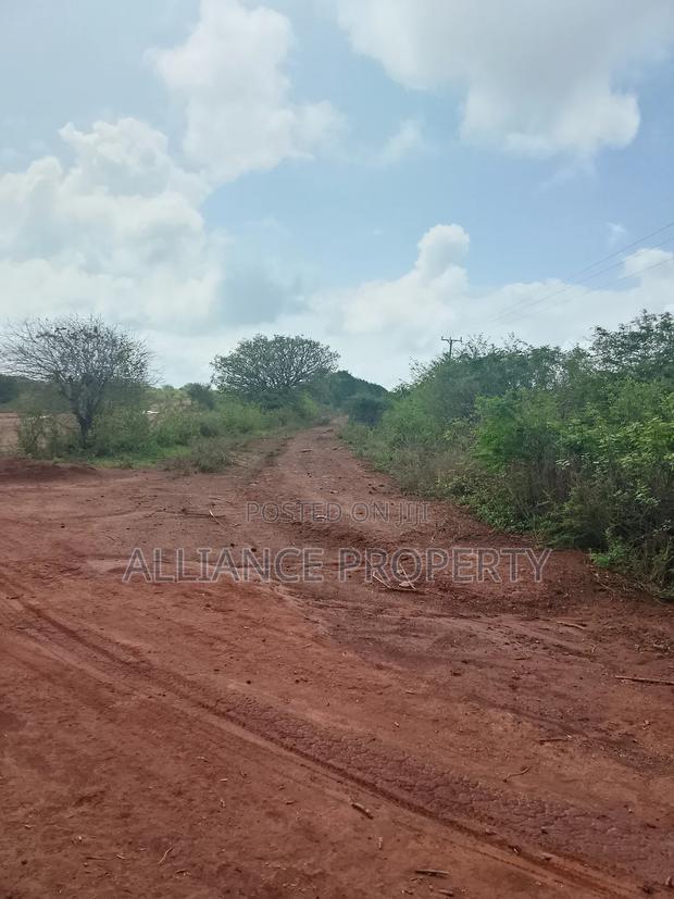 2 Acres in Makindu Kisingo Going for