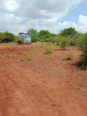 2 Acres in Makindu Kisingo Going for