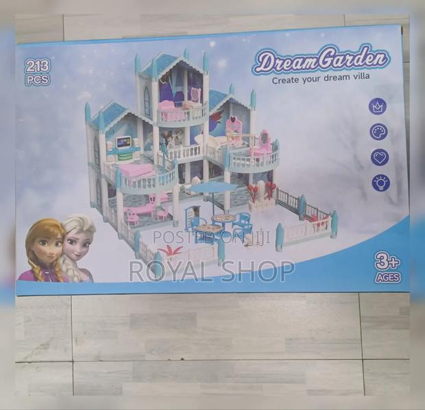Doll House 213pcs