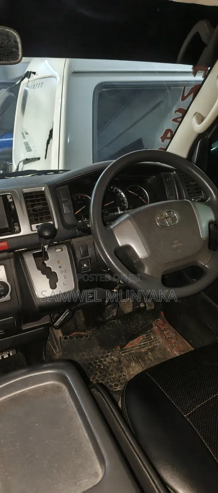 Toyota HiAce 2018 Black