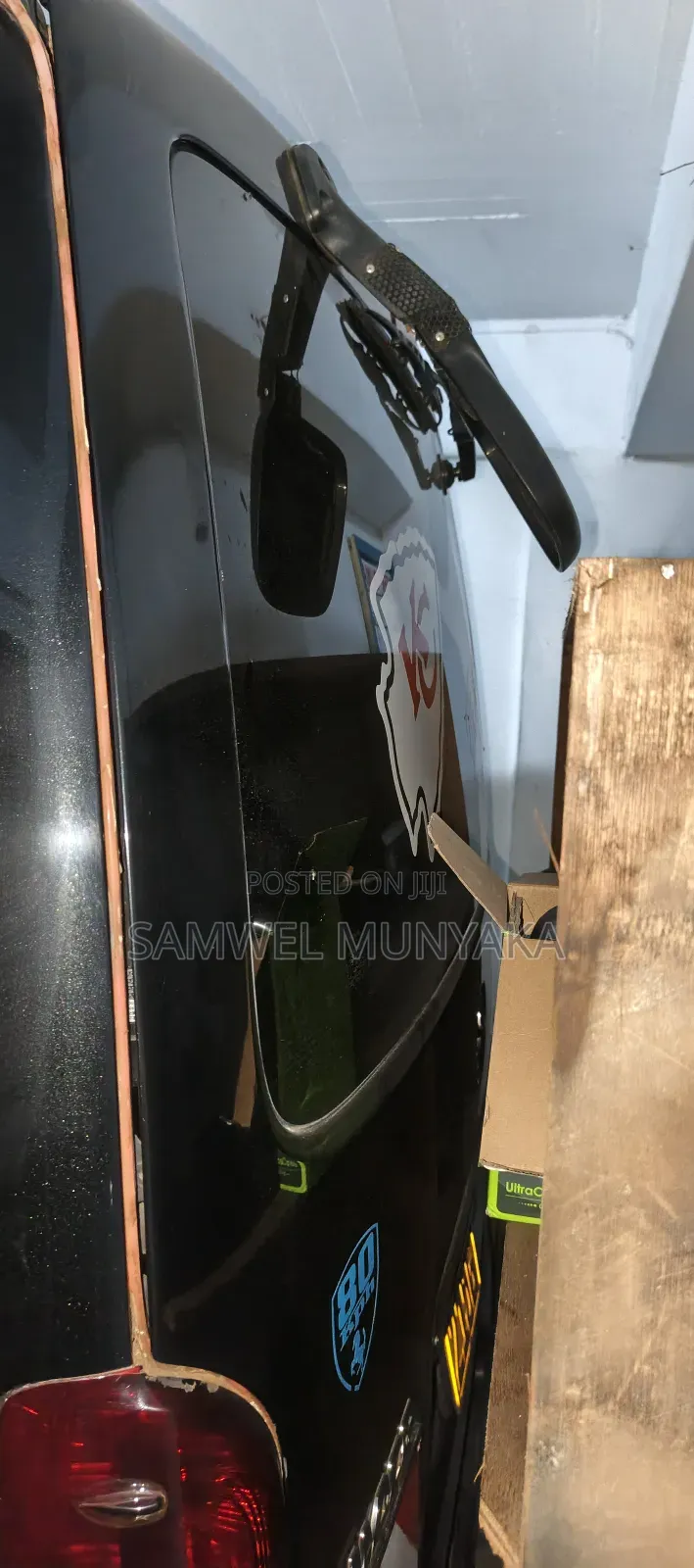 Toyota HiAce 2018 Black
