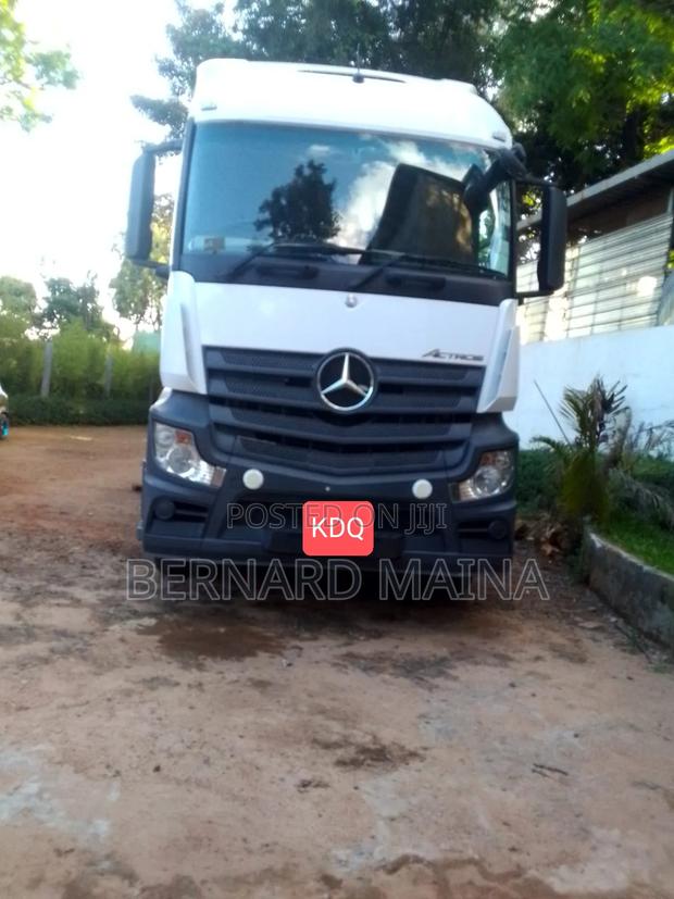 Mercedes Benz Actros 2543