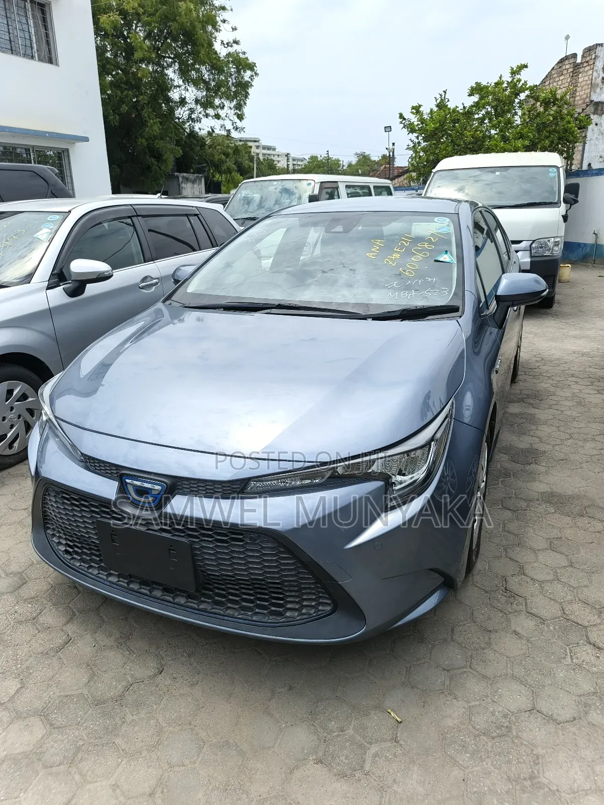 Toyota Corolla LE 2020 Blue