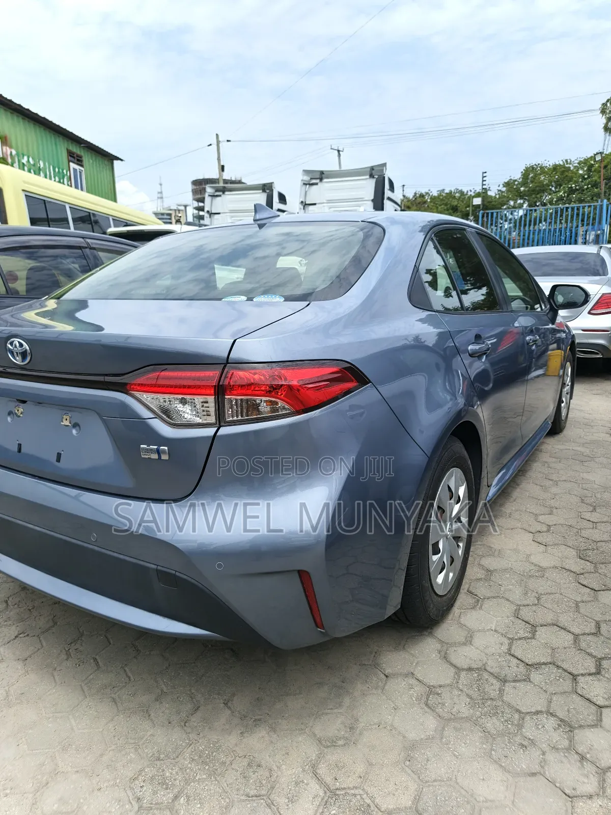 Toyota Corolla LE 2020 Blue