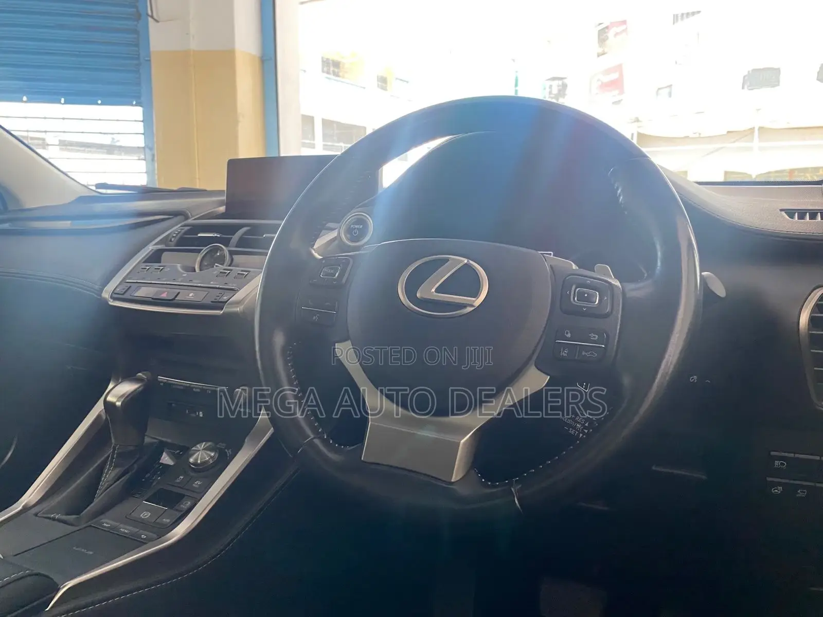 Lexus NX 300h FWD 2018 Silver