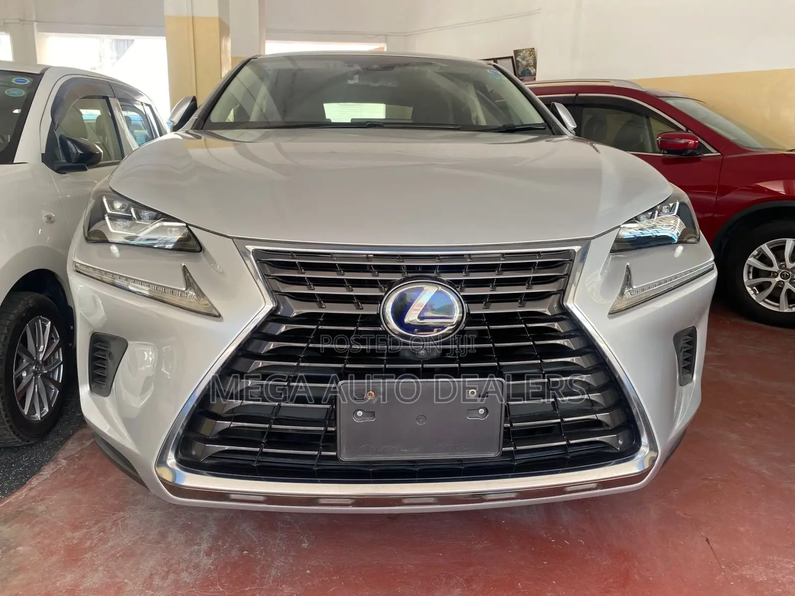 Lexus NX 300h FWD 2018 Silver