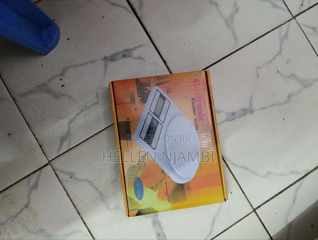 10kg Digital Kitchen Electronic Cooking Weighing Scale - main view