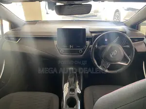 Toyota Corolla 2018 White