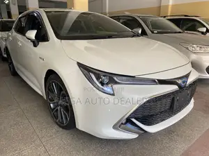 Toyota Corolla 2018 White