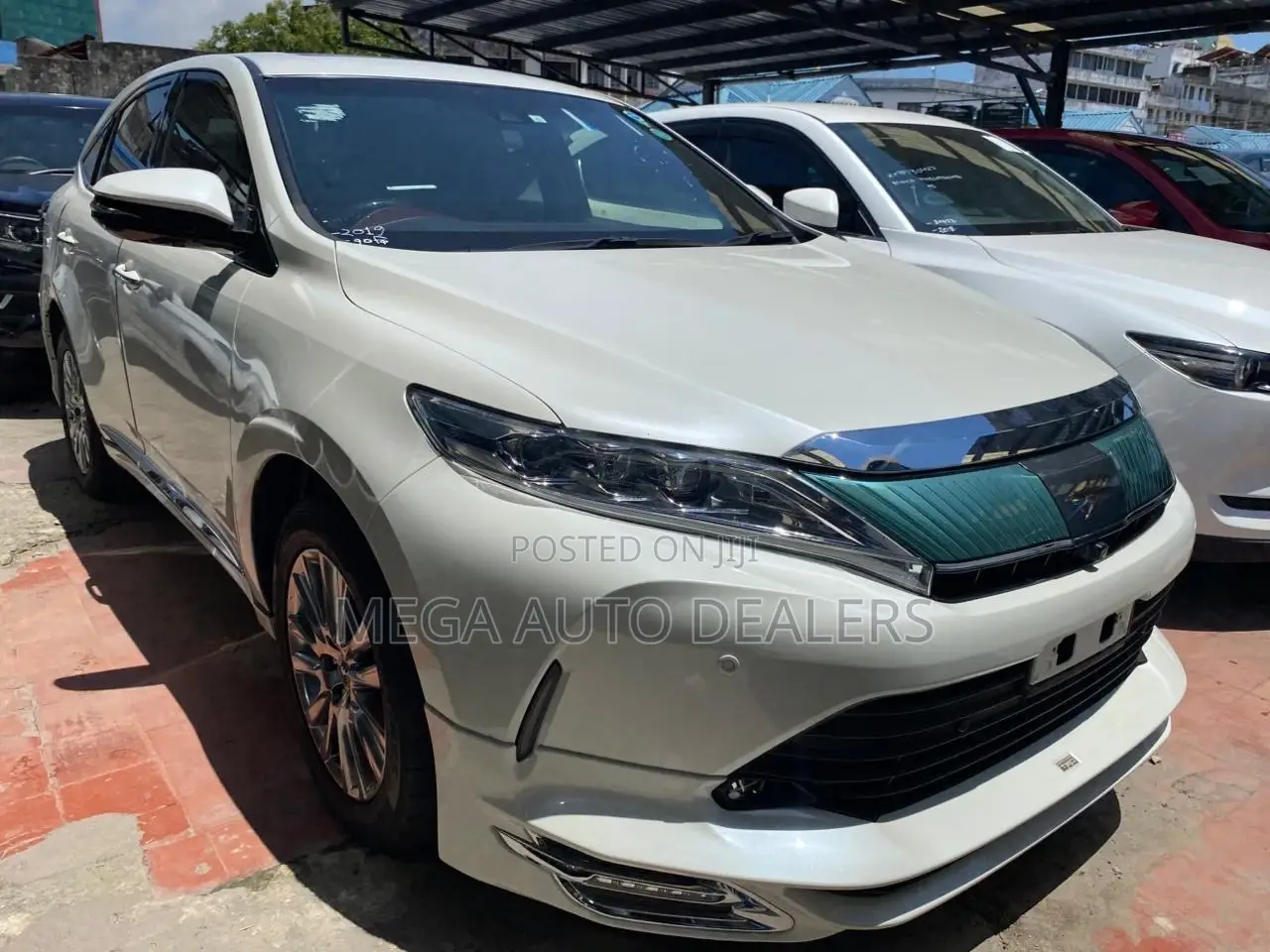 Toyota Harrier 2018 White