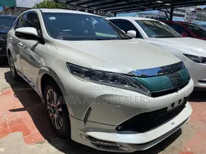 Toyota Harrier 2018 White