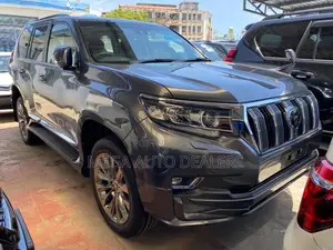 Toyota Land Cruiser Prado 2022 Gray