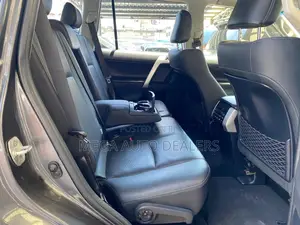 Toyota Land Cruiser Prado 2022 Gray