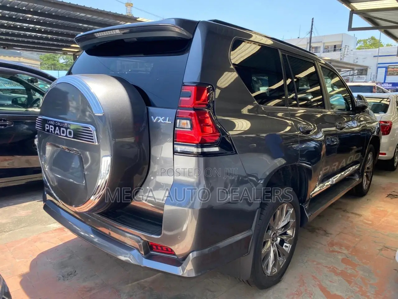 Toyota Land Cruiser Prado 2022 Gray