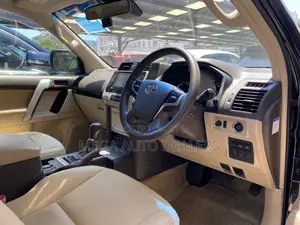 Toyota Land Cruiser Prado 2018 Black