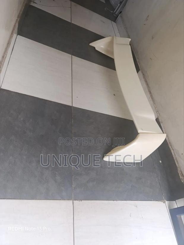 Sporty Universal Spoiler for Saloon Cars-Abs Plastic Build