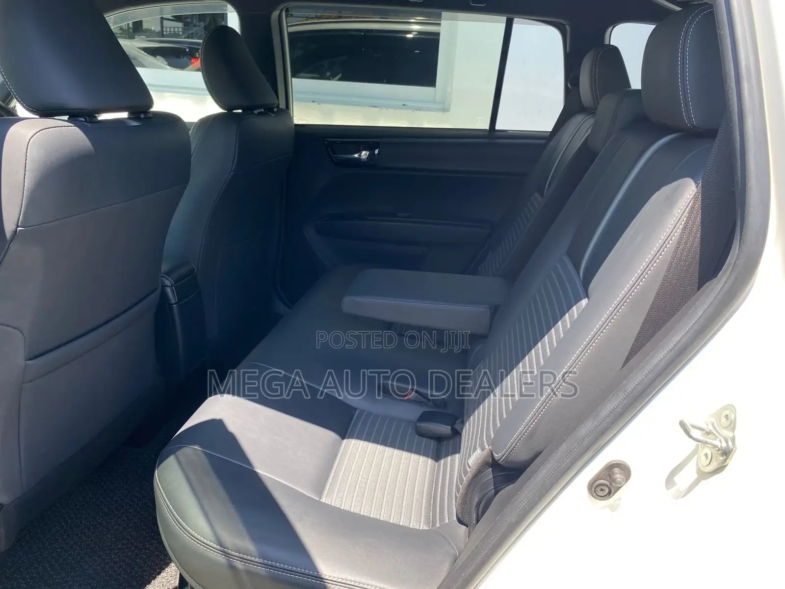 Toyota Corolla Fielder 2018 White