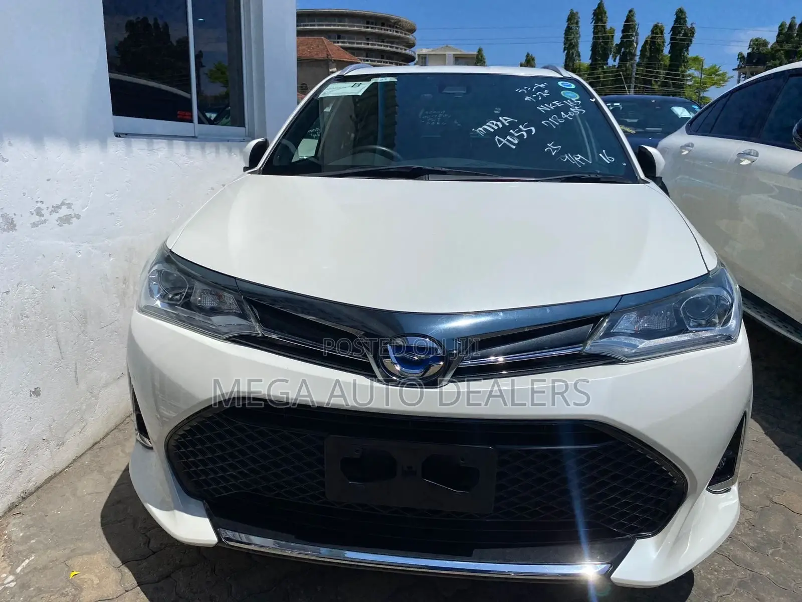 Toyota Corolla Fielder 2018 White