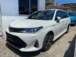 Toyota Corolla Fielder 2018 White