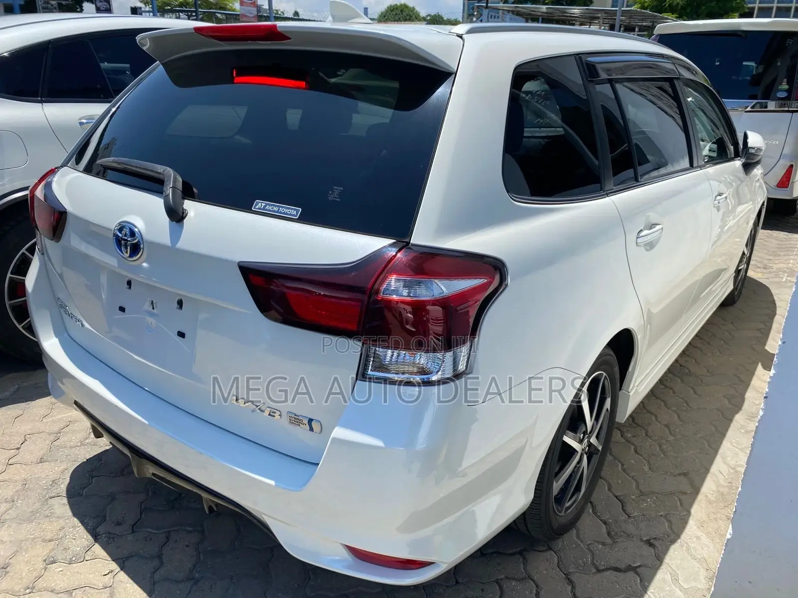 Toyota Corolla Fielder 2018 White