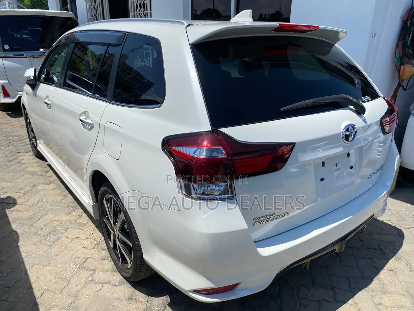 Toyota Corolla Fielder 2018 White