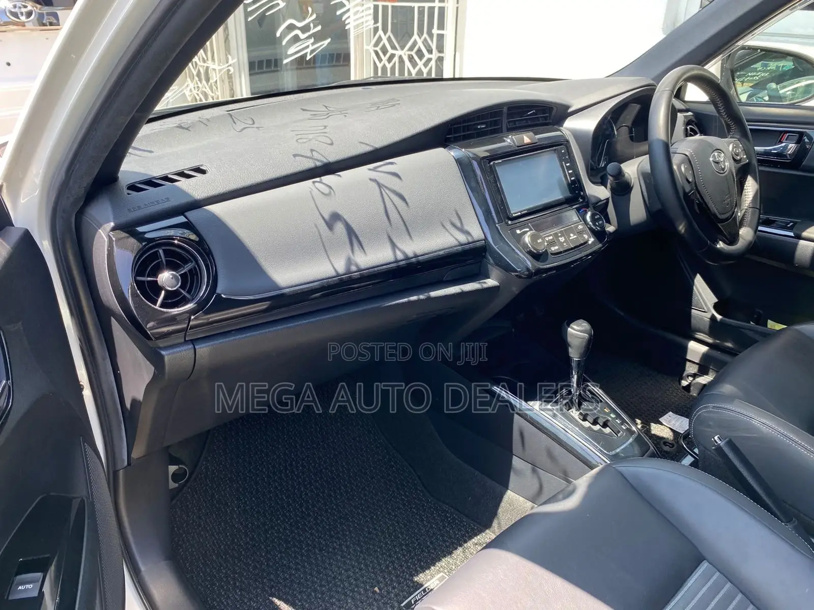 Toyota Corolla Fielder 2018 White