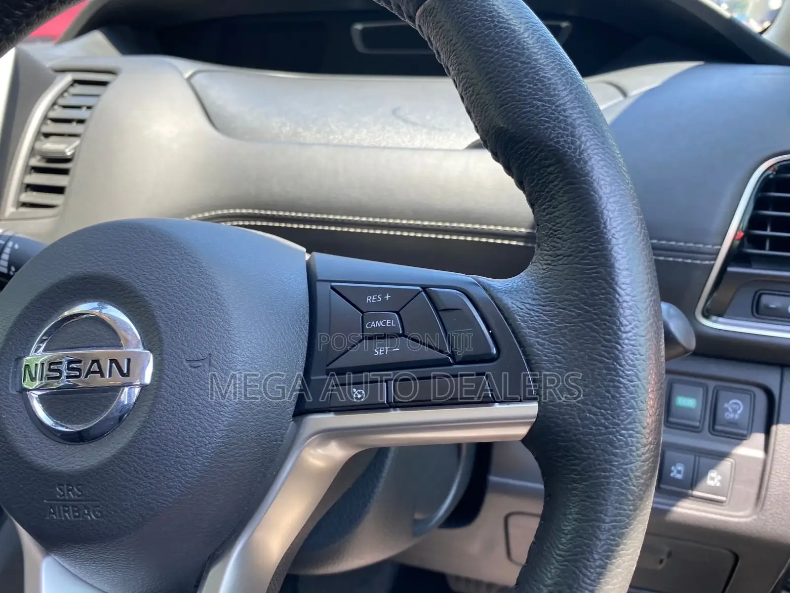 Nissan Serena 2018 White