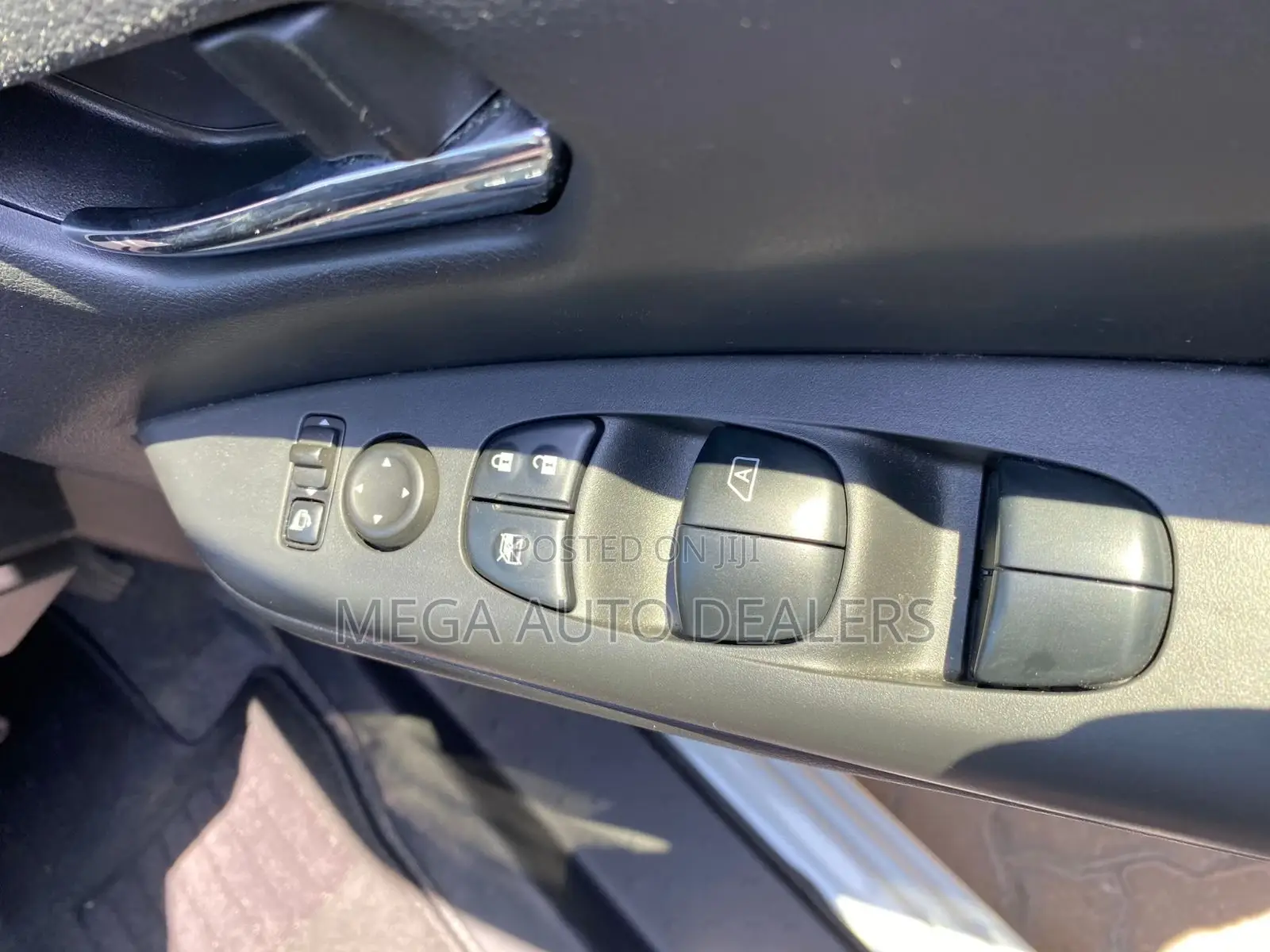Nissan Serena 2018 White
