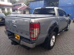Ford Ranger Wildtrak 2013 Silver